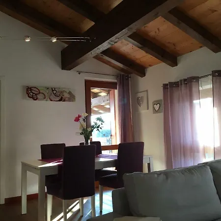 Tricesimo Apartment דירה