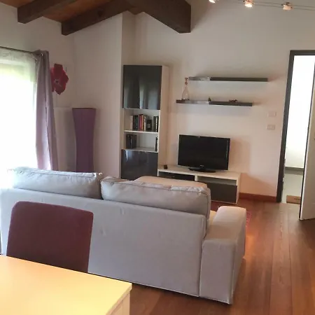 דירה Tricesimo Apartment
