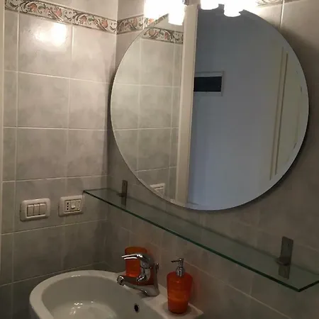 דירה Tricesimo Apartment *