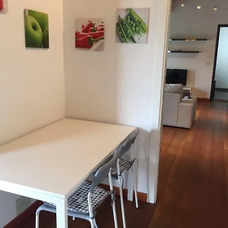 Tricesimo Apartment דירה *